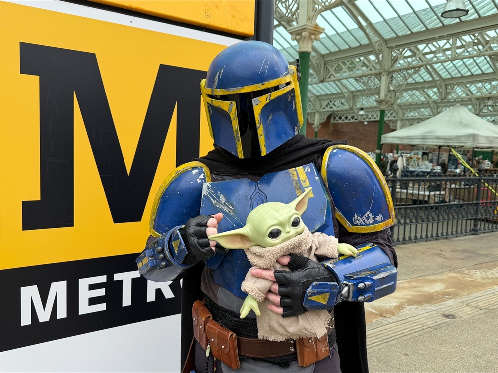 Star Wars content creator wows Metro customers as the Mandalorian