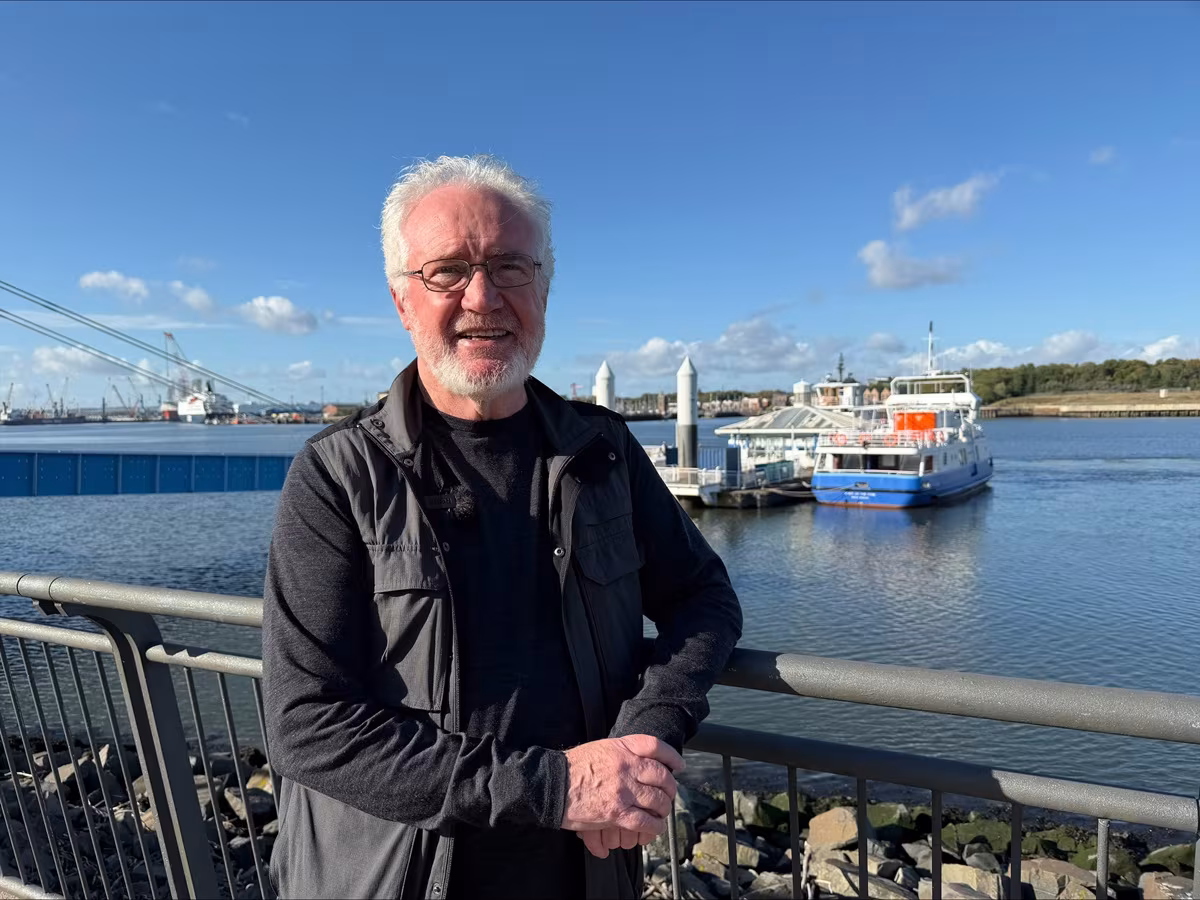 Irish poet’s family tribute showcased on the Shields Ferry